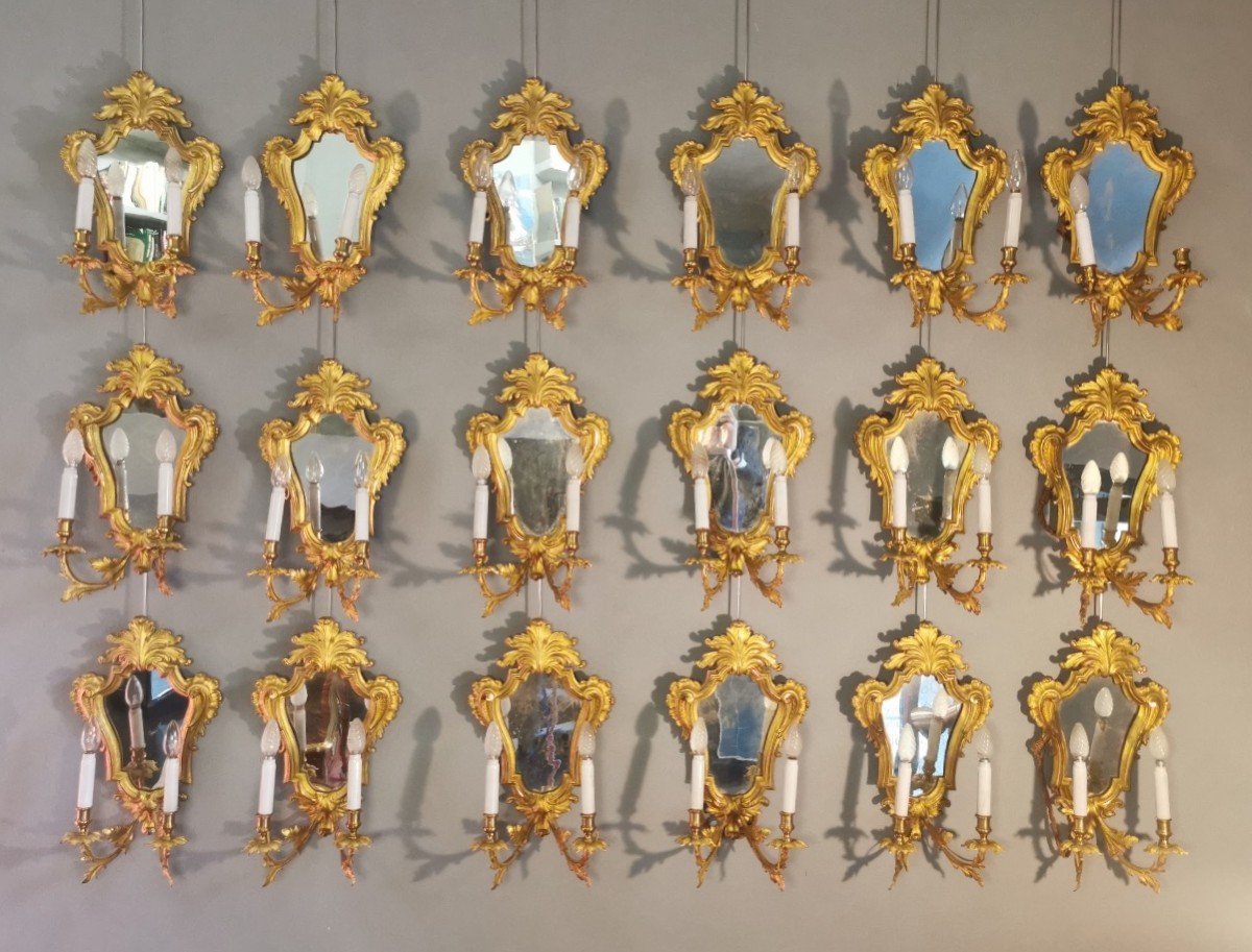 Ensemble De 18 Miroirs d'Applique En Bronze Doré époque Fin XIX° Siècle