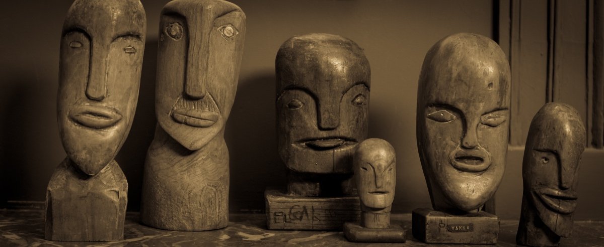 Important Lot Of Expressive Carved Wood .. Art Brut . Oceania .-photo-2