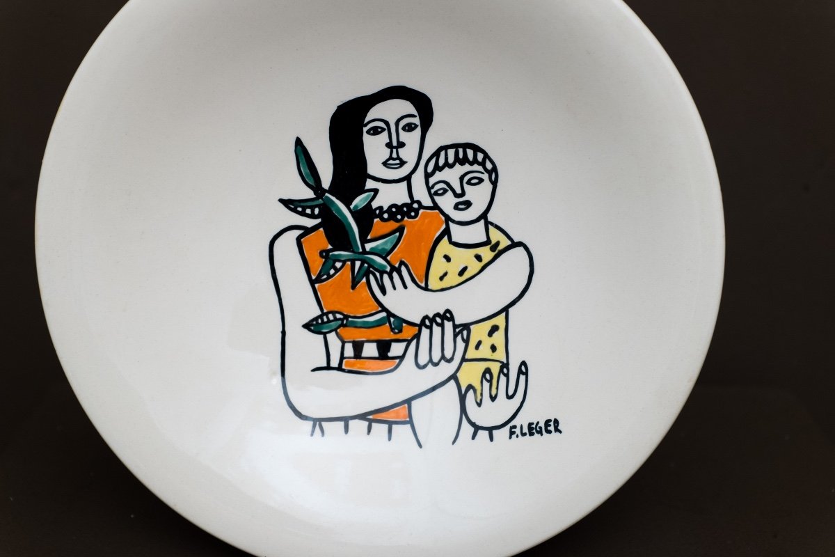 2 assiettes décorées en faïence selon Fernand Léger par Roland Brice et selon Picasso - Eluard 