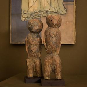 2 figures Losso . Togo .. bois sculpté . art africain .