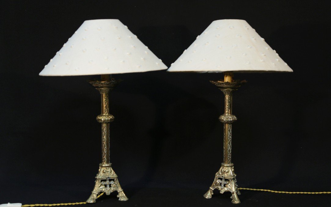 Pair Of Neo-gothic Bronze Lamps -photo-3