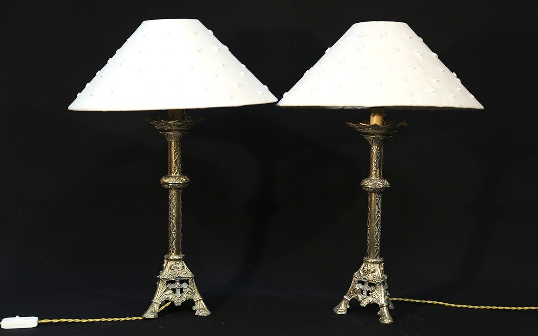 Paire De Lampes En Bronze Néogothique 