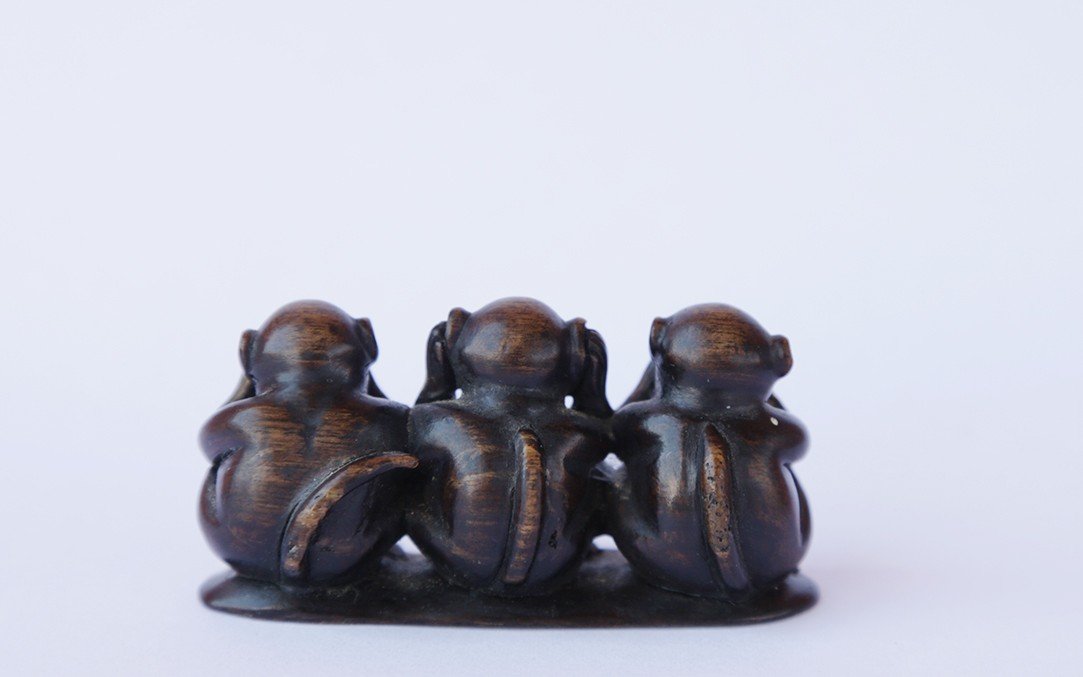 Netsuke, Bois Dur, Les Trois Singes De La Sagesse-photo-4