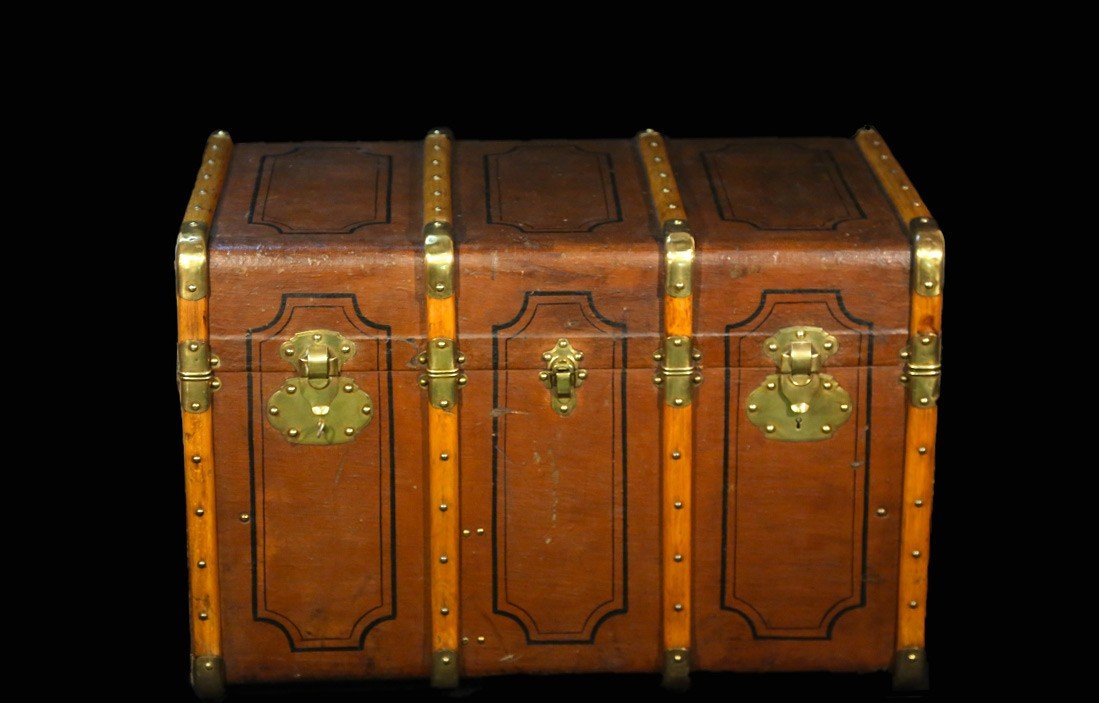 19th Century Travel Trunk-photo-3