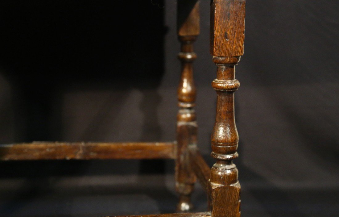 Small 17th Century Table, Oak-photo-4