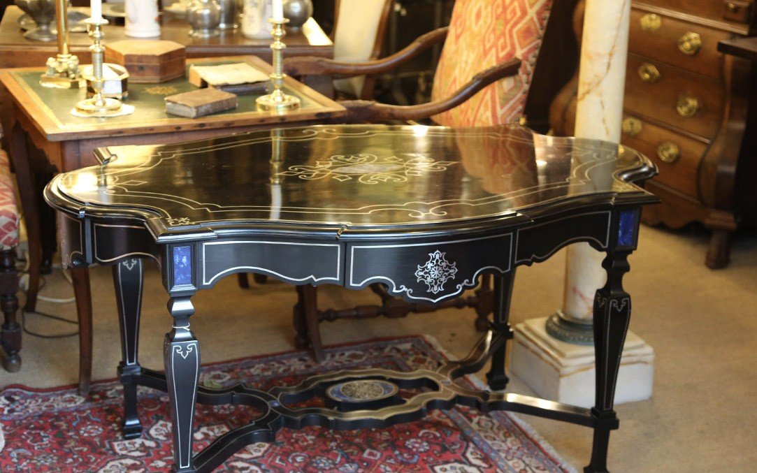 Black Varnished Table, 19th Century, Marquetry, Excellent Condition-photo-2