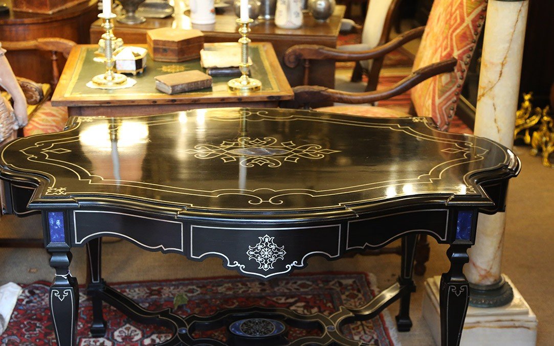 Black Varnished Table, 19th Century, Marquetry, Excellent Condition-photo-3