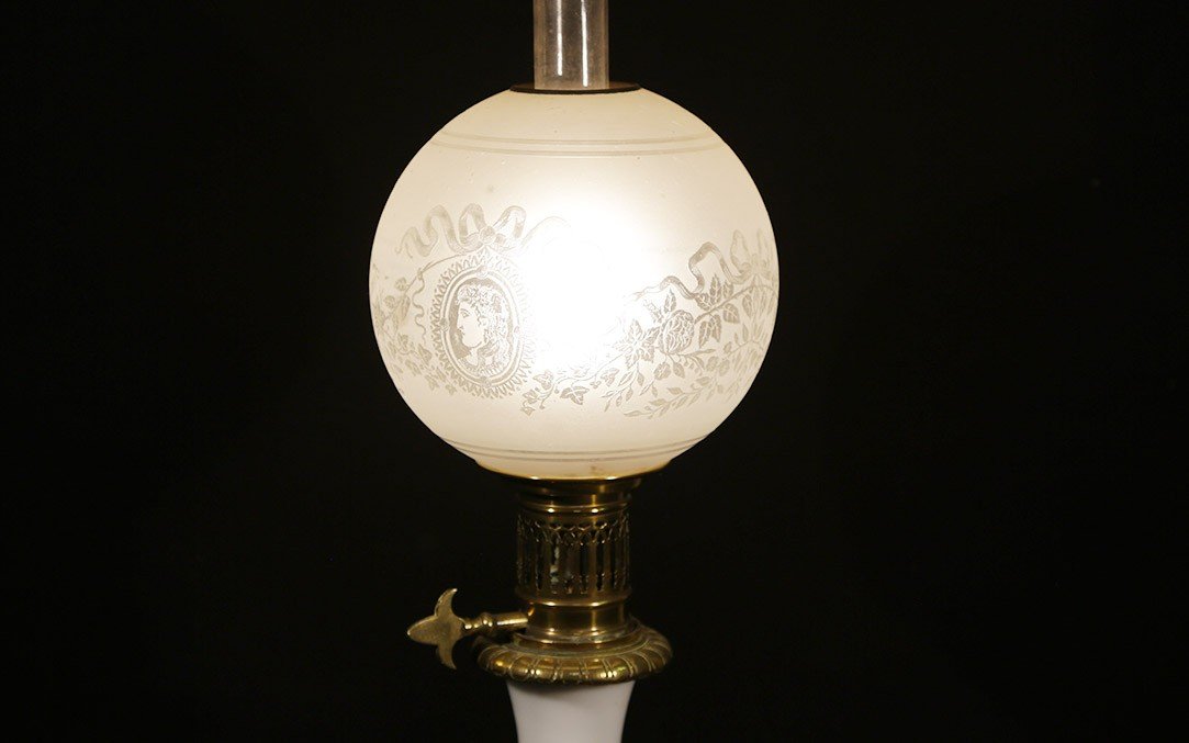 Oil Lamp, White Opaline, 19th Century -photo-4