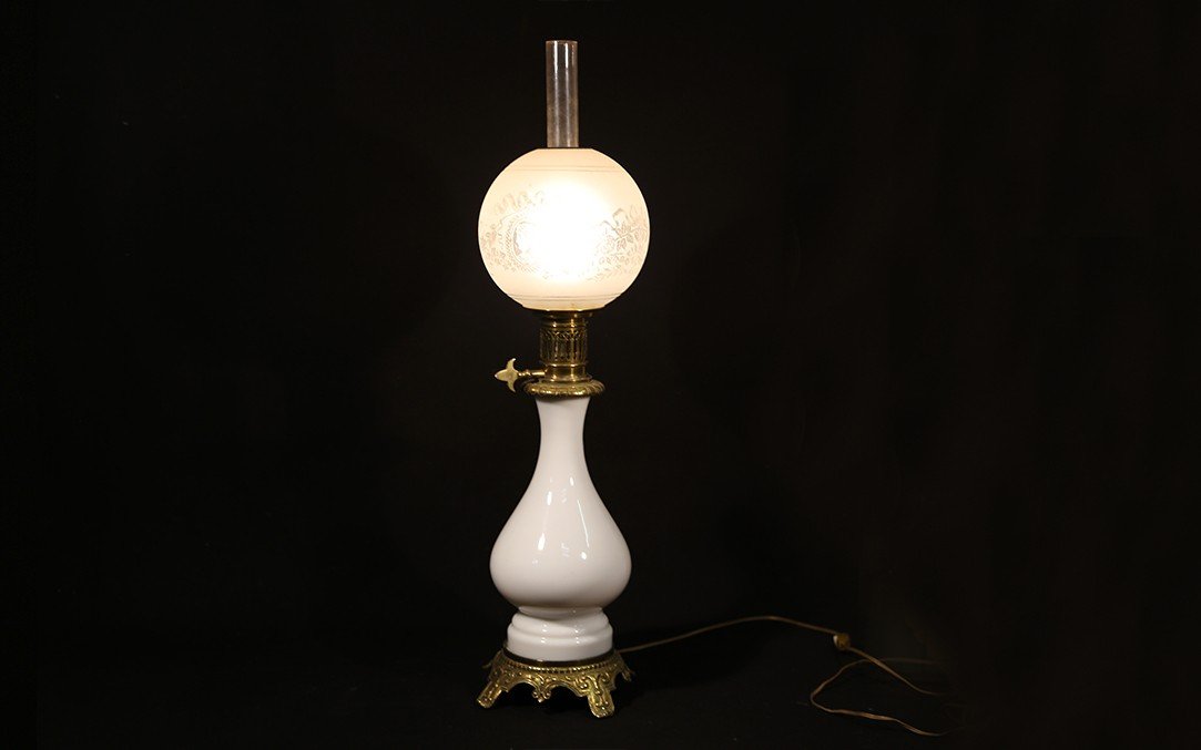 Oil Lamp, White Opaline, 19th Century 