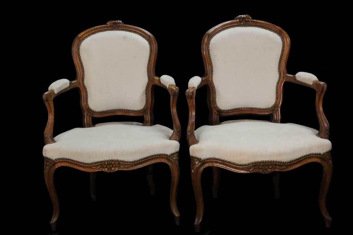 Pair Of Louis XV Cabriolet Vintage