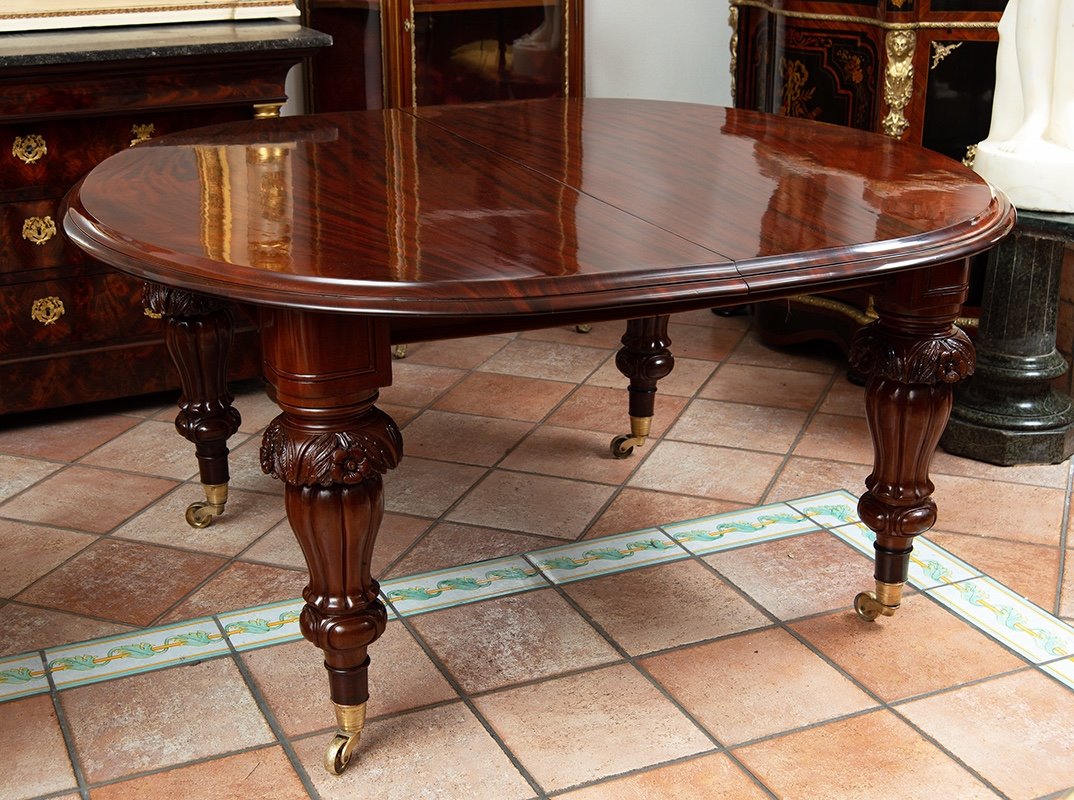 Antique English Victorian Extendable Table In Solid Mahogany. Period 19th Century.-photo-2