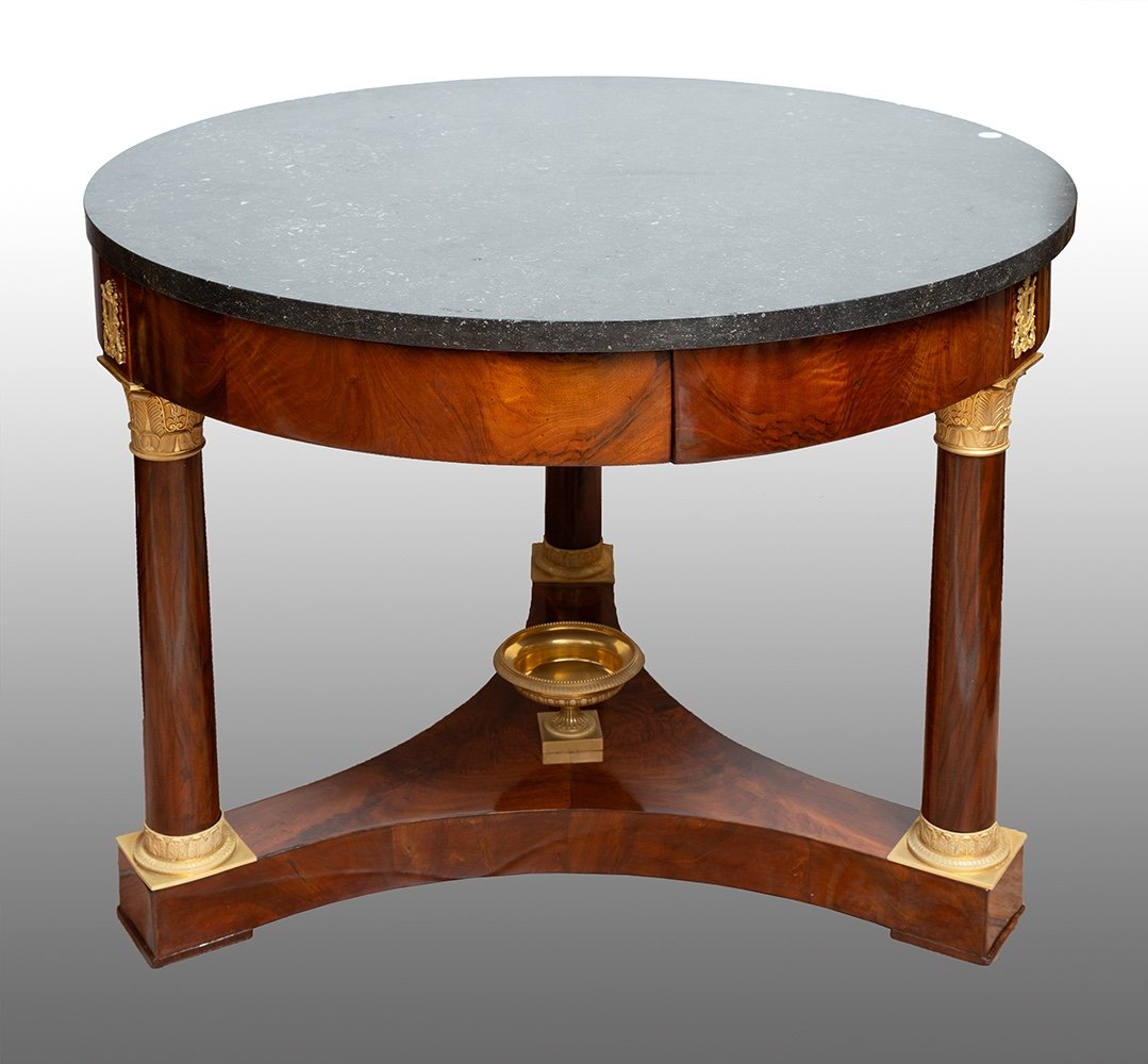 Antique Empire Coffee Table In Mahogany Feather With France 19th Century.