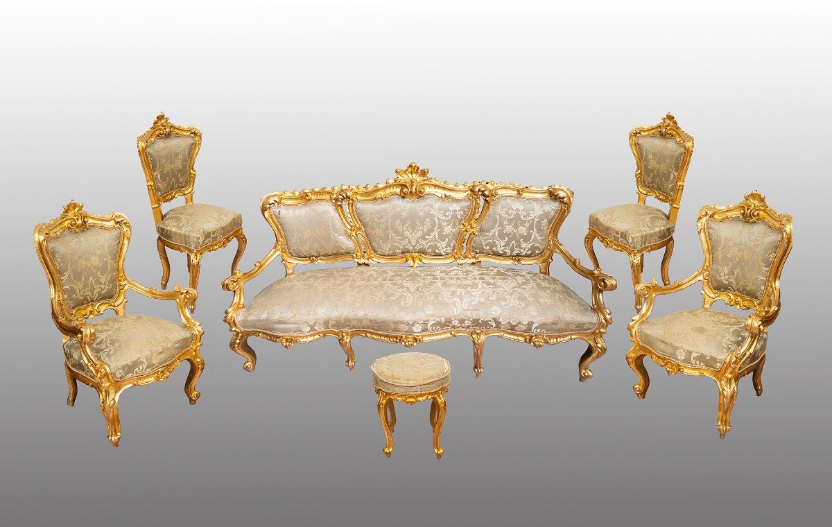 Antique Louis Philippe Neapolitan Living Room From The First Half Of The 19th Century.