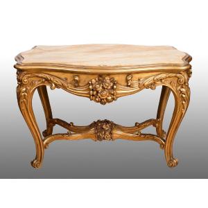 Antique Table In Golden And Carved Wood From The 19th Century.