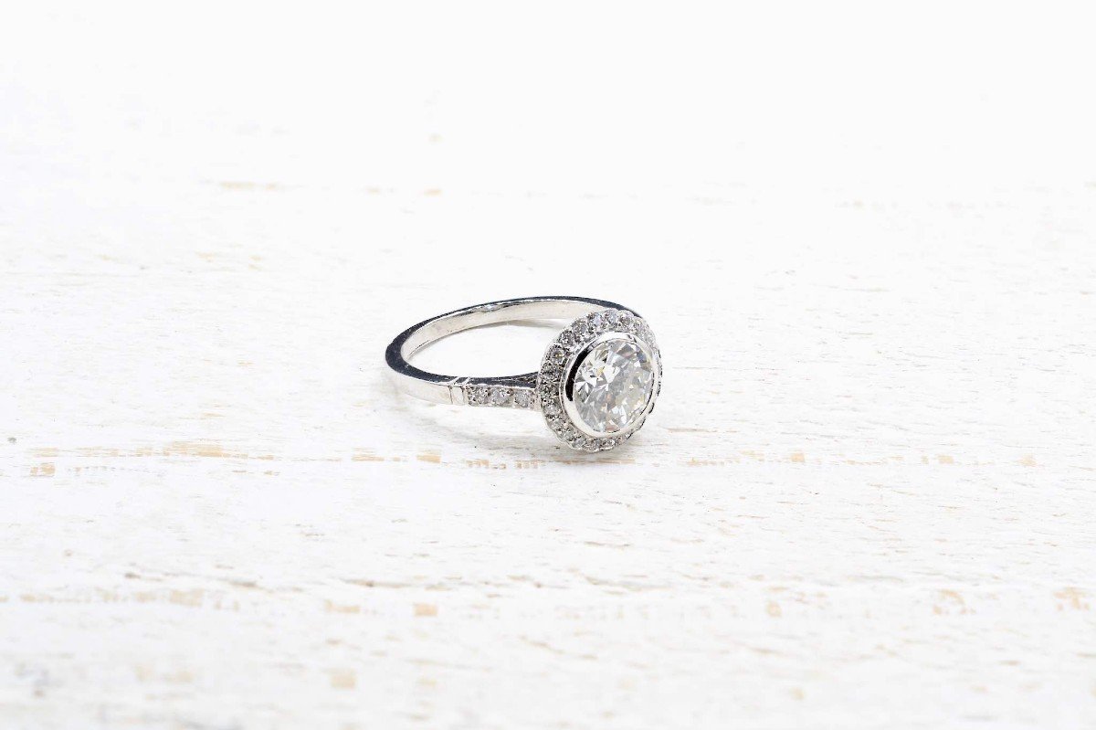 Vintage Entourage Diamond Ring In Platinum-photo-3