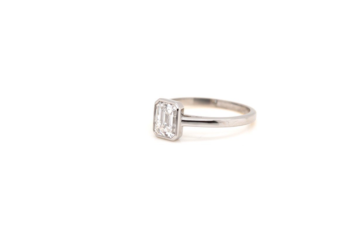 Emerald Cut Diamond Solitaire Ring In 18k Gold And Platinum-photo-4