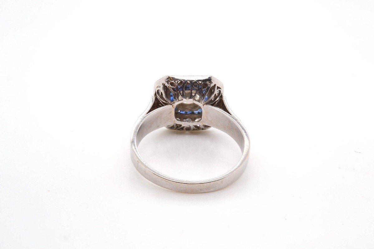 Calibrated Diamonds And Sapphires Ring In Gold And Platinum-photo-1