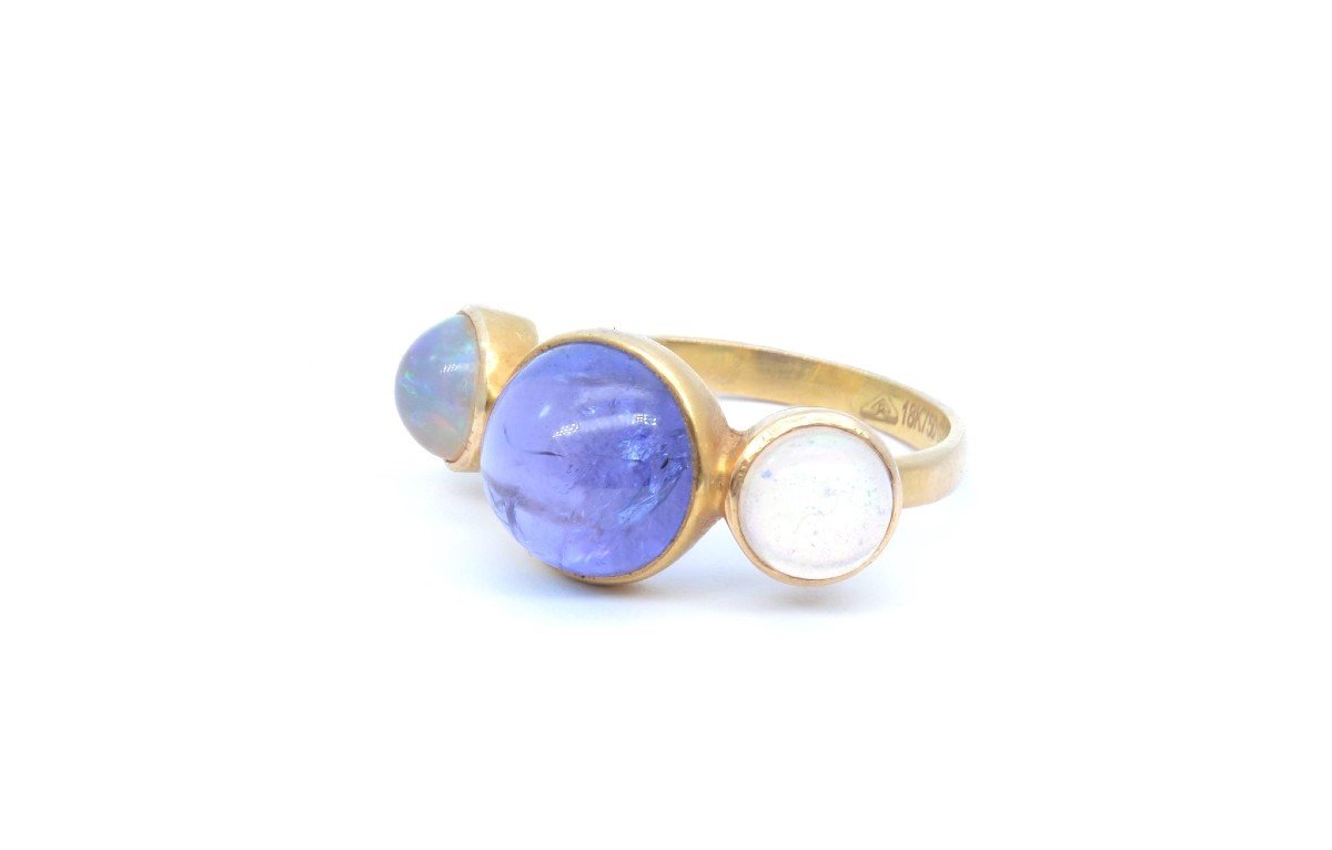 Opals And Tanzanite Ring In 18k Gold