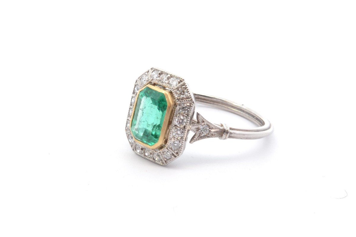 Emerald And Diamond Ring In Platinum