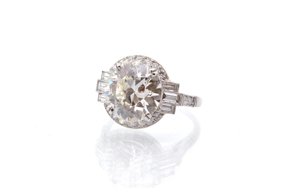 Half Cut Diamond Ring Of 4.39 Cts K-vs2