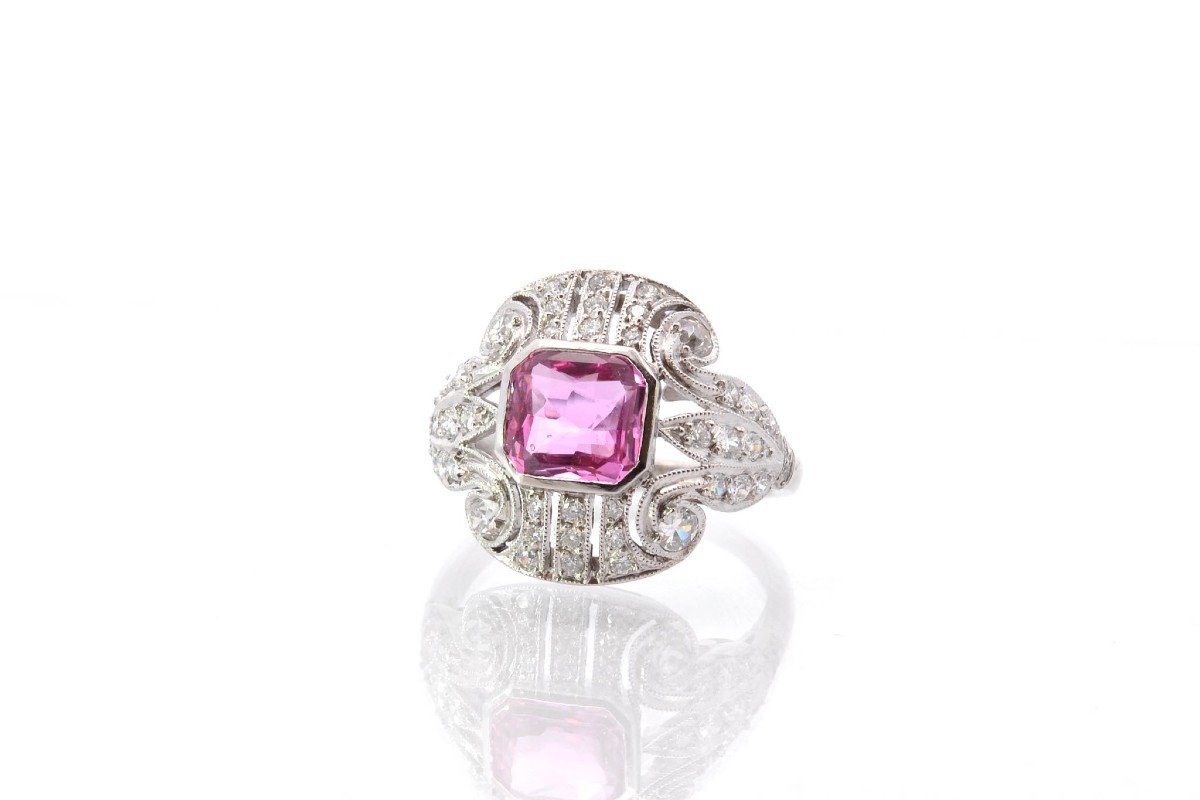 Bague Saphir Rose Et Diamants En Platine