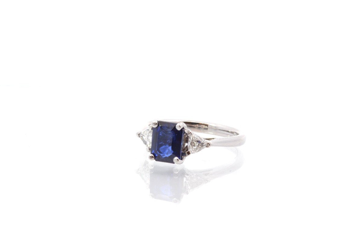 Used Sapphire And Diamond Triangles Ring In Gold-photo-4