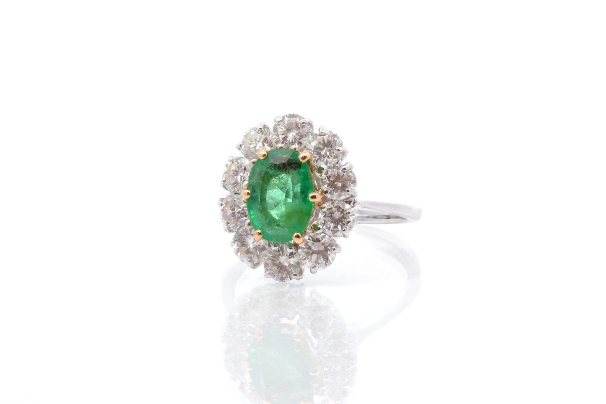 Emerald Marguerite Diamond Ring In Yellow Gold