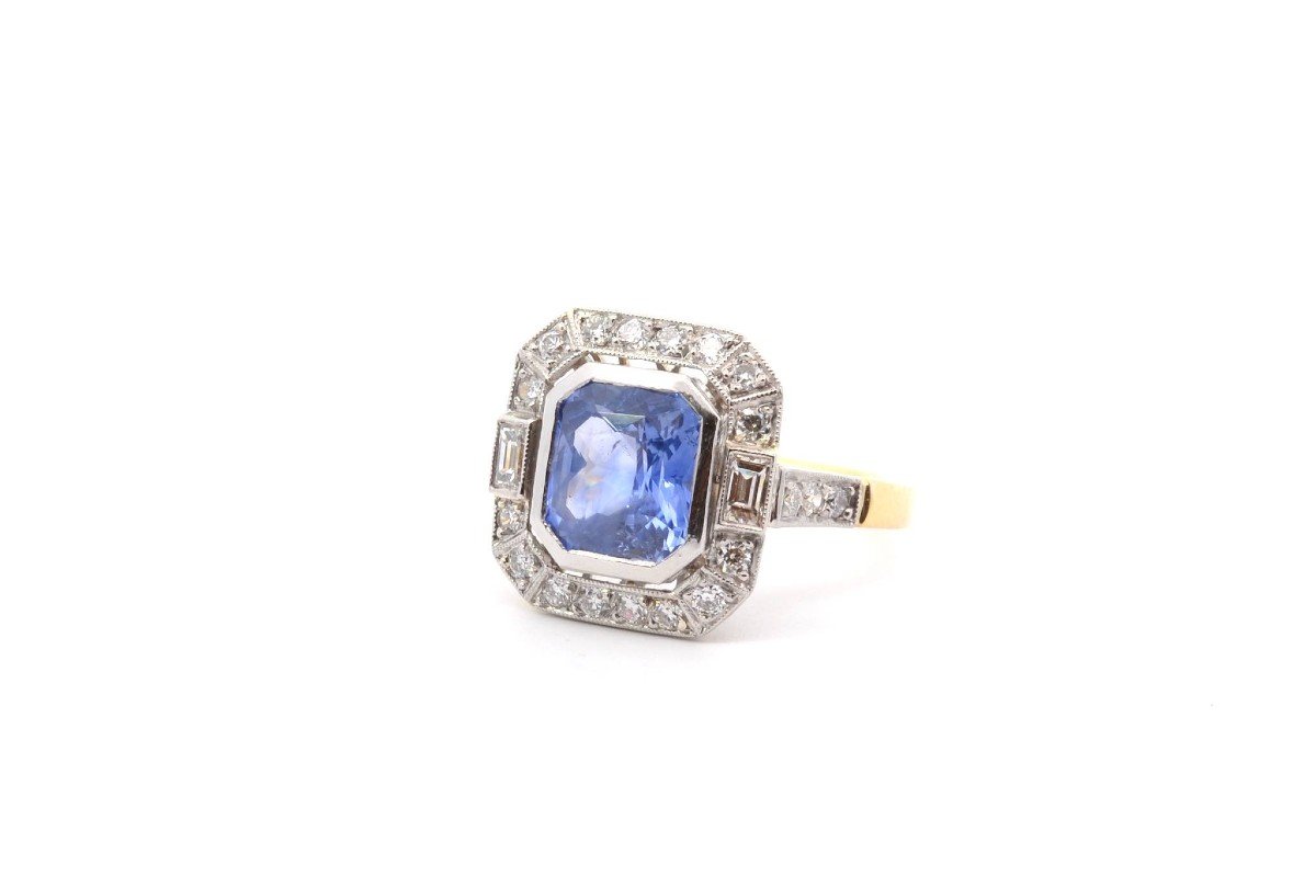 Art Deco Ring Sapphire 3.10cts And Diamonds