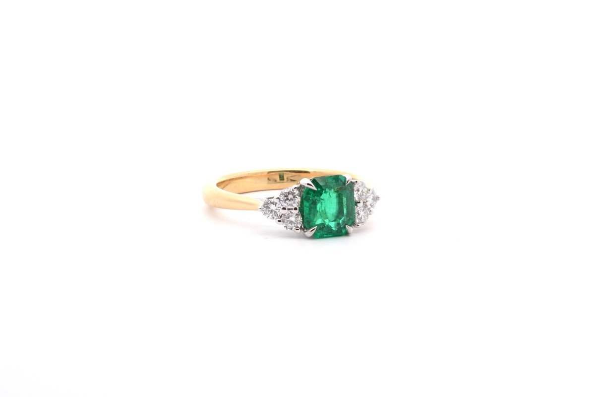 1.24ct Emerald And Diamond Ring In 18k Gold-photo-3