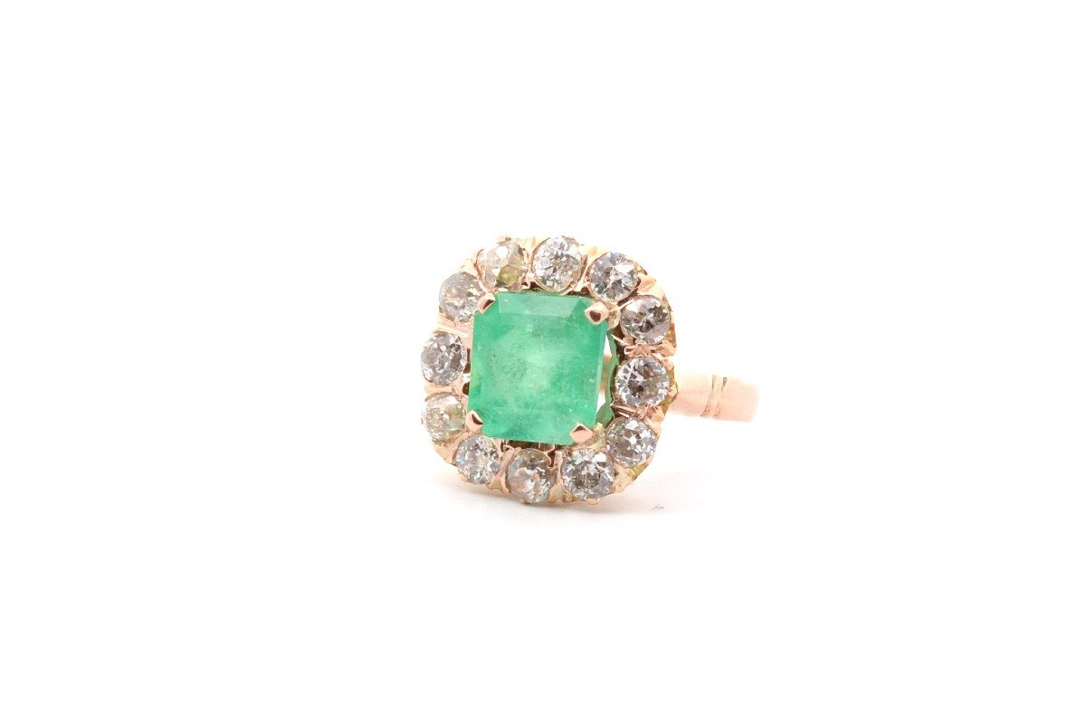 Antique Emerald Ring 2.52cts And Diamonds