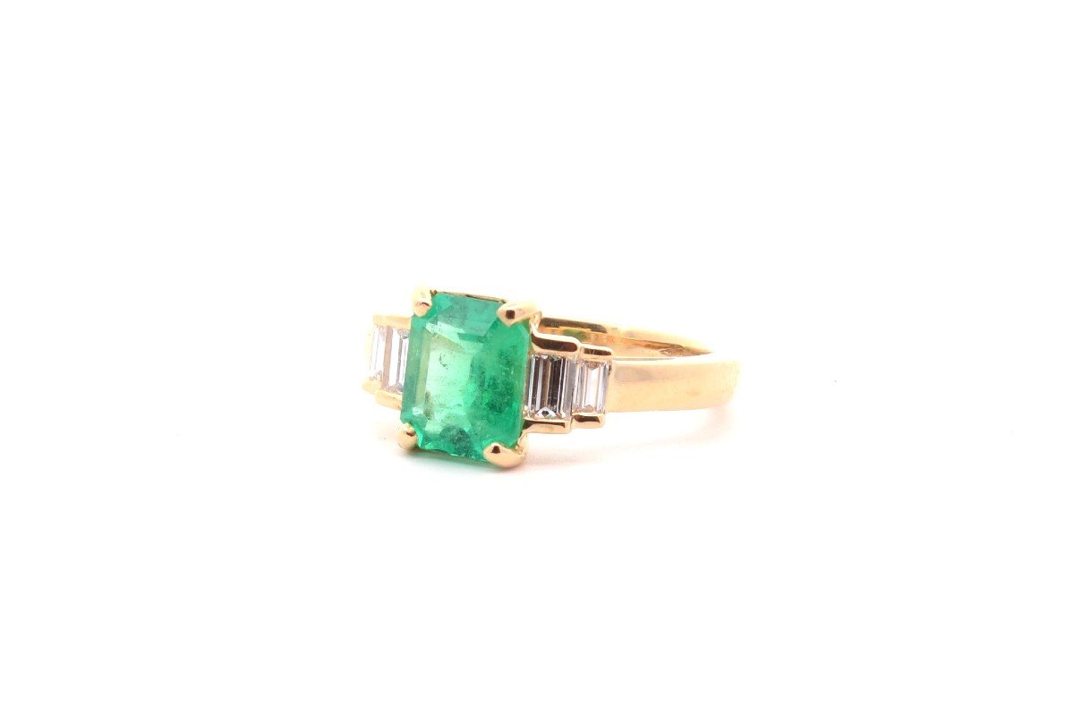 Emerald Ring 1.53 Cts And Diamonds