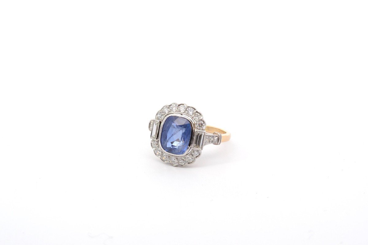 3.15ct Sapphire And Diamond Engagement Ring-photo-4