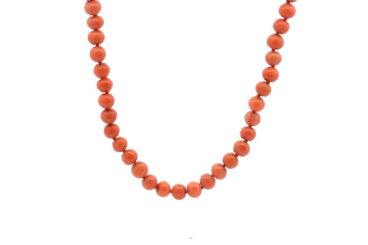 Vintage Coral Necklace With Gold And Diamond Clasp-photo-2