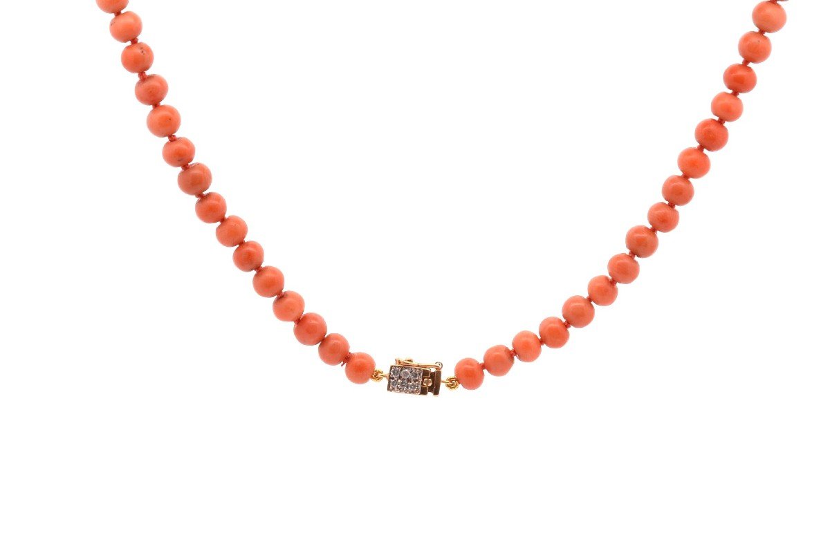 Vintage Coral Necklace With Gold And Diamond Clasp-photo-4