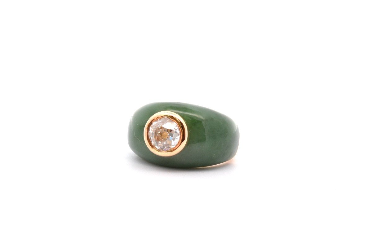 Vintage Jade And 18k Gold Diamond Ring