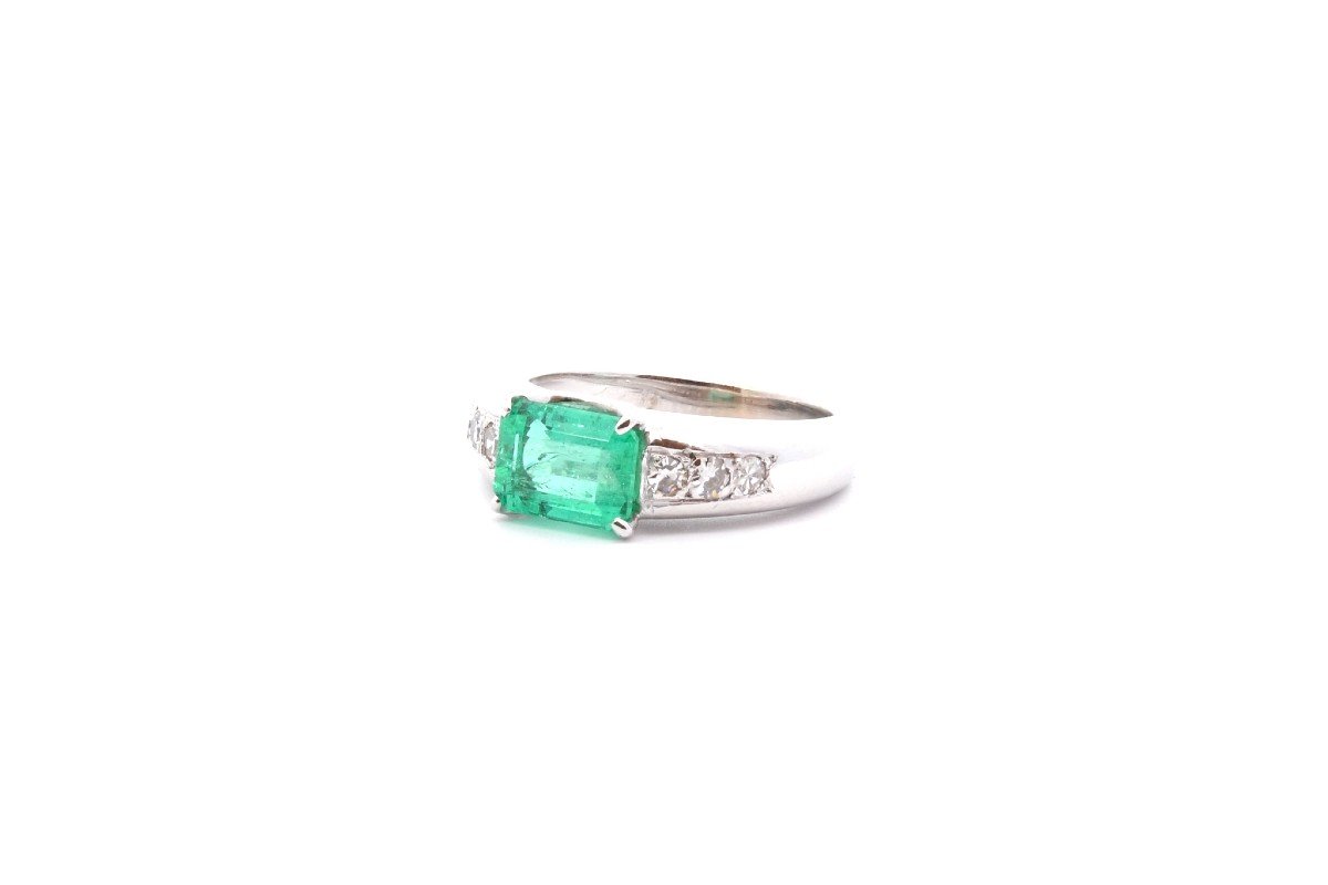 1.24ct Emerald And Diamond Ring