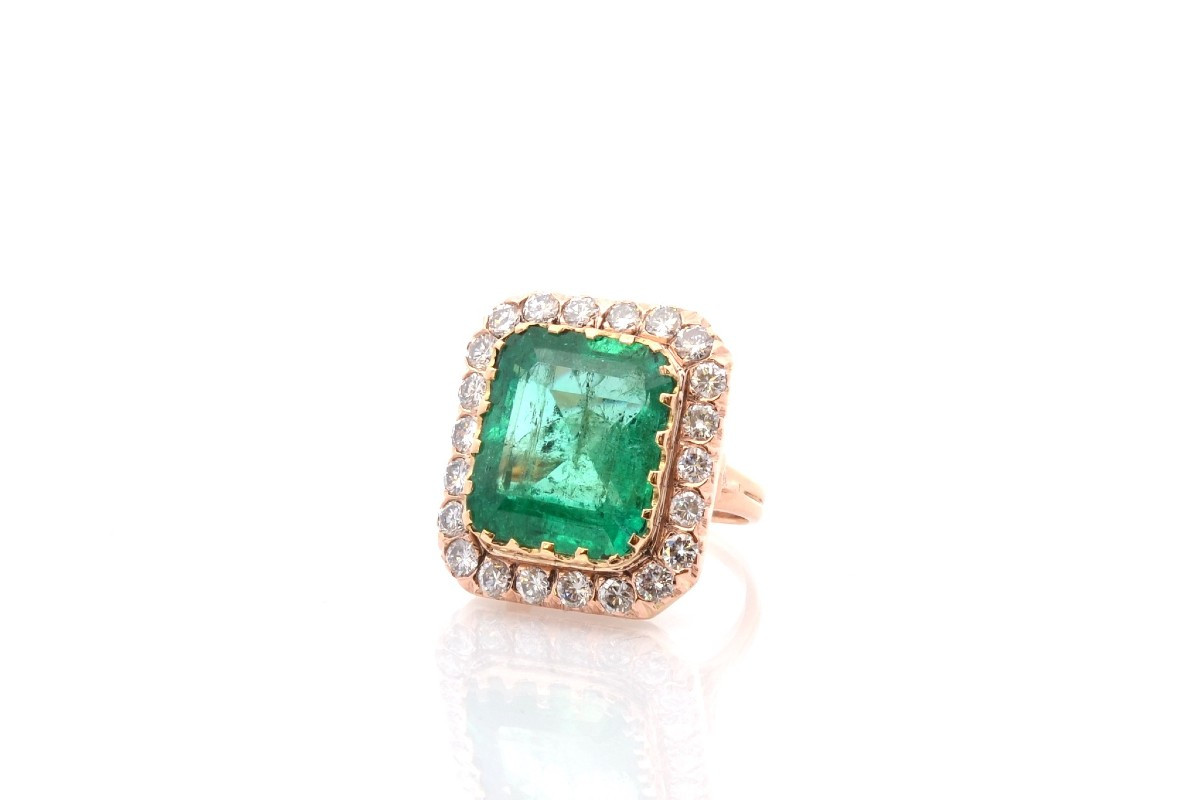 11.99ct Emerald And Diamond Ring In Gold