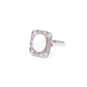 Opal And Diamond Ring In 18k Gold