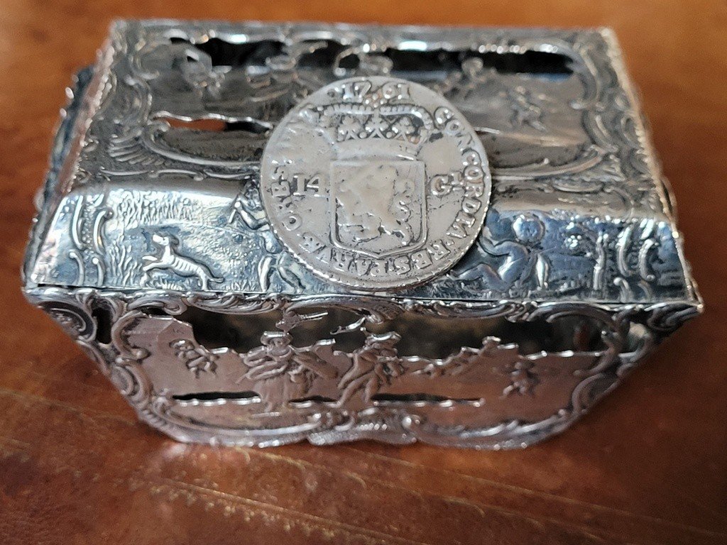 Openwork Box In Sterling Silver - Eighteenth Century