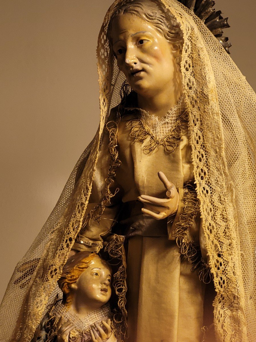 &quot; Vierge &agrave; l&#039;enfant &quot; sur socle en bois dor&eacute; -Travail Napolitain du XVIIIe Si&egrave;cle-photo-4