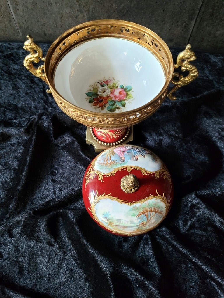 19th Century Sèvres Porcelain Candy Box -photo-2