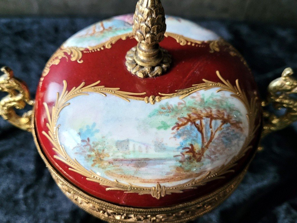 19th Century Sèvres Porcelain Candy Box -photo-4