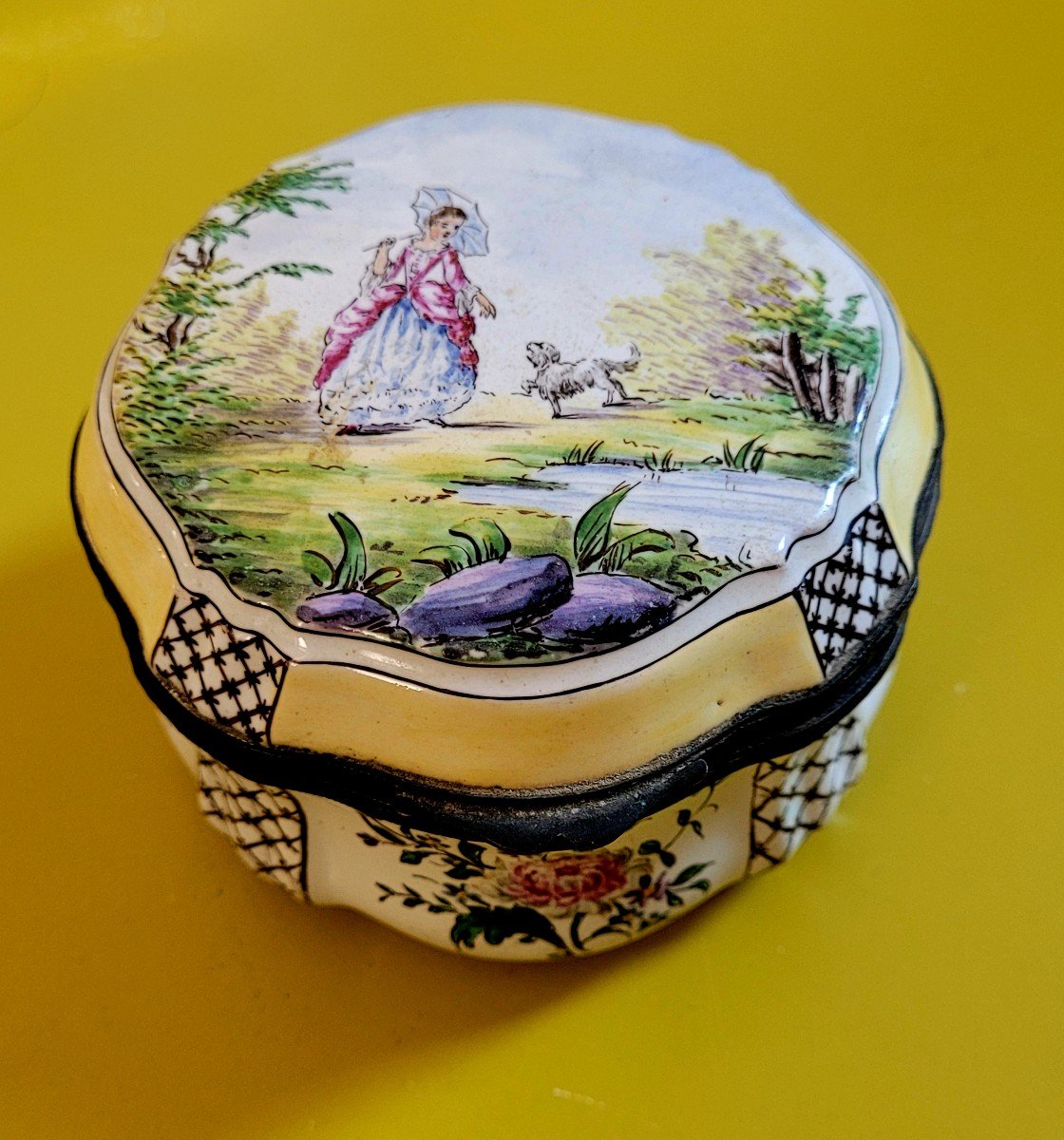 Marseille Earthenware Box "the Widow Perrin" 18th Century 