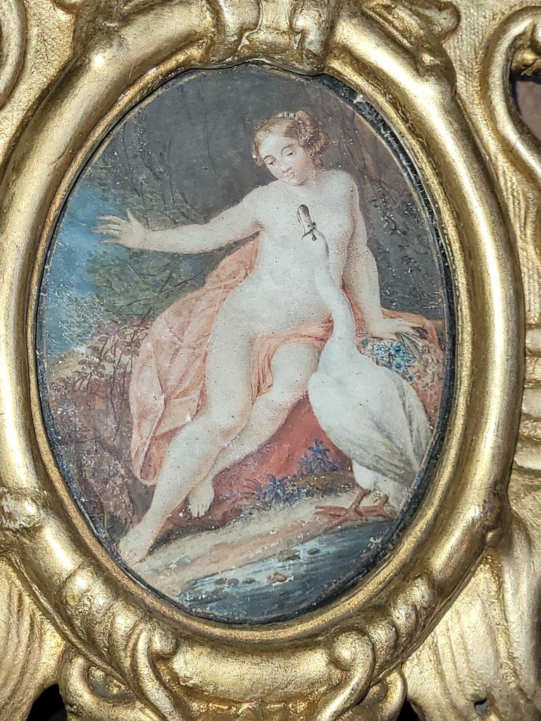 18th Century Painted Miniature From The Louis XV Period "leda And The Swan" - Gilded Carved Wooden Frame-photo-3