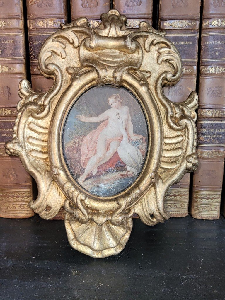 18th Century Painted Miniature From The Louis XV Period "leda And The Swan" - Gilded Carved Wooden Frame-photo-1