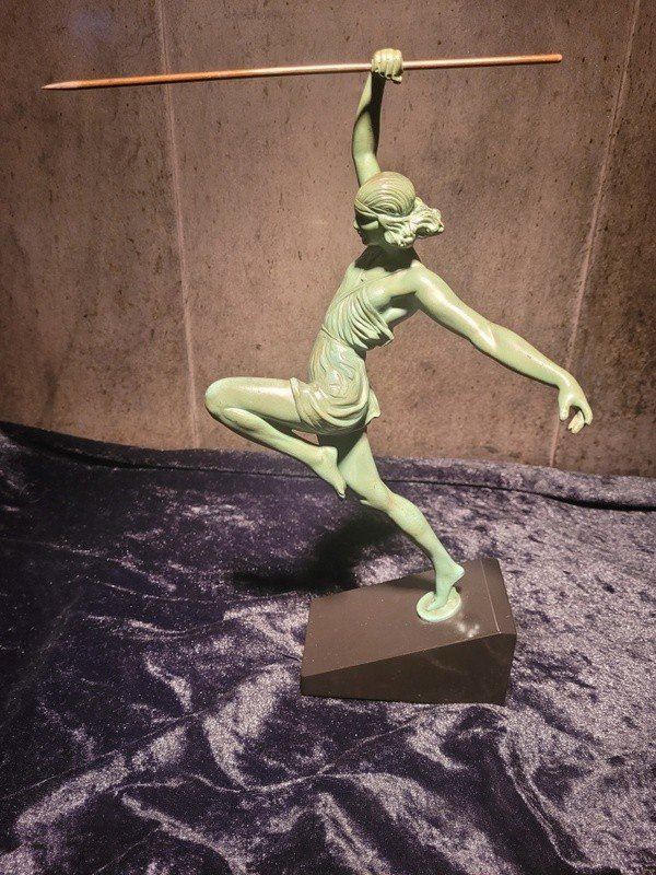  "the Woman With The Javelin" Art Deco Statue 1935 Signed Fayral Pseudonym Of Pierre Le Faguays.