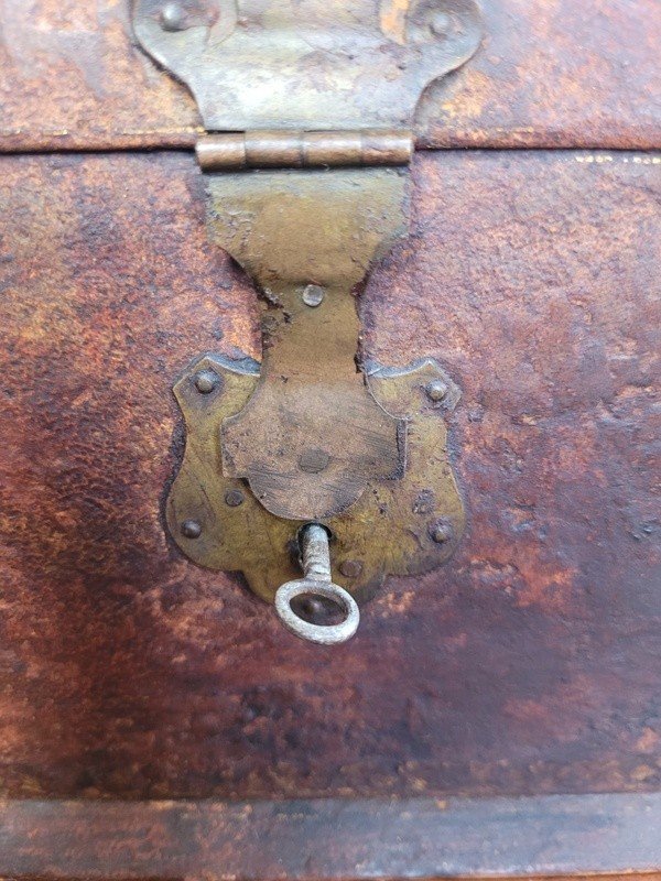 Large Leather Covered Mail Box - Early 19th Century -photo-4