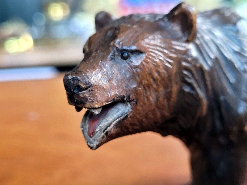  Black Forest "little Bear" In Carved Wood -photo-3