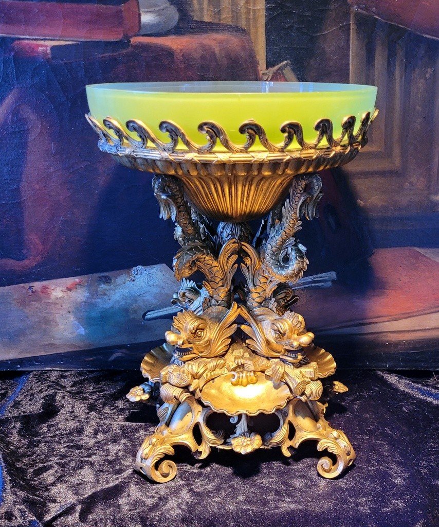 Important Bronze Centerpiece With Opaline Cup - 19th Century 