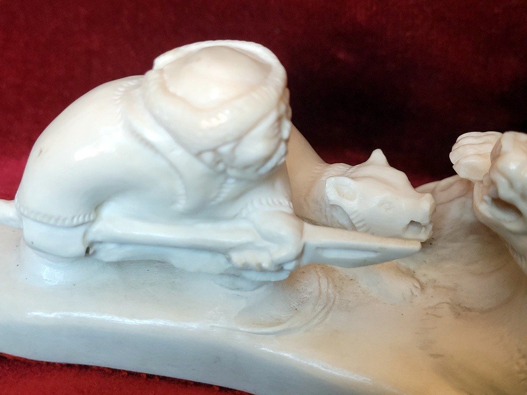 Polar Bear Hunting Scene - Walrus Tooth Sculpture - Early 20th Century -photo-4